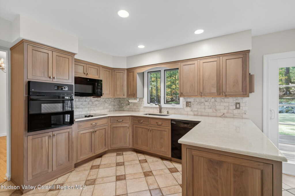 19 Livingston Ct. Court, Woodstock, NY 12498 - Photo 12 of 22