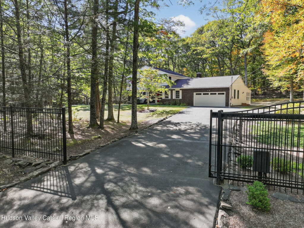 19 Livingston Ct. Court, Woodstock, NY 12498 - Photo 7 of 22