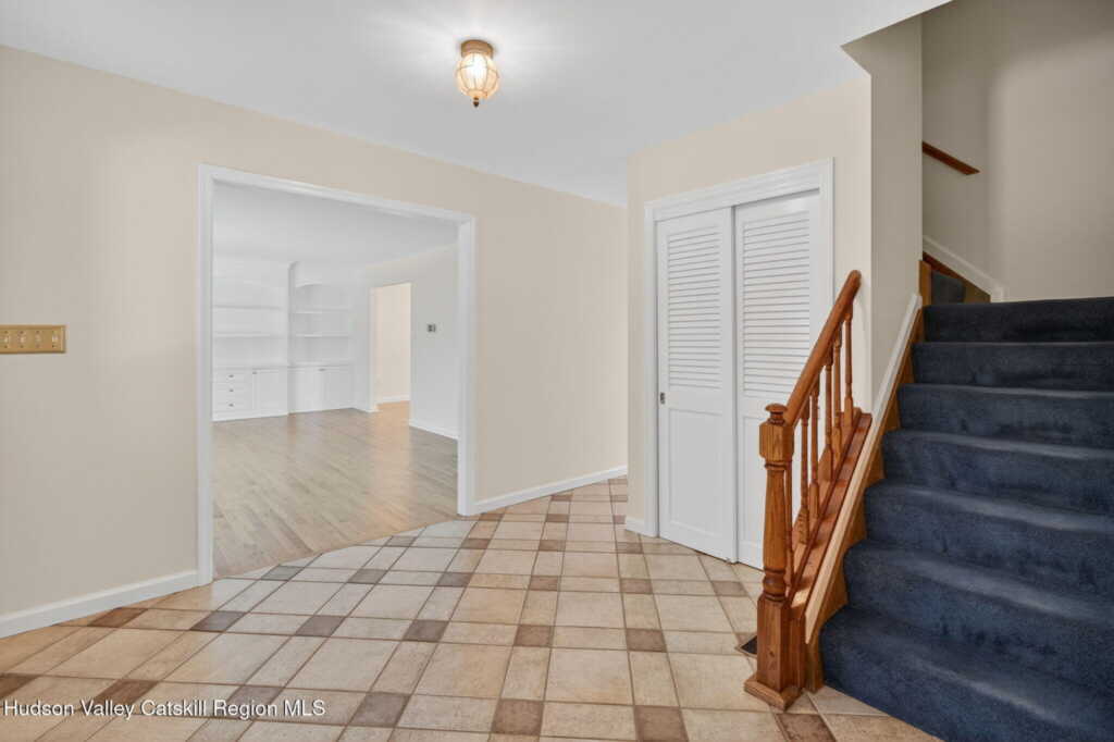 19 Livingston Ct. Court, Woodstock, NY 12498 - Photo 8 of 22