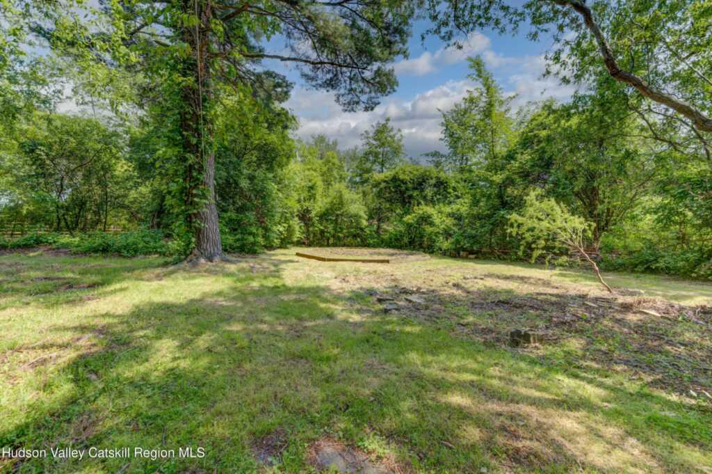 3956 Route 9w, Saugerties, NY 12477 - Photo 37 of 50