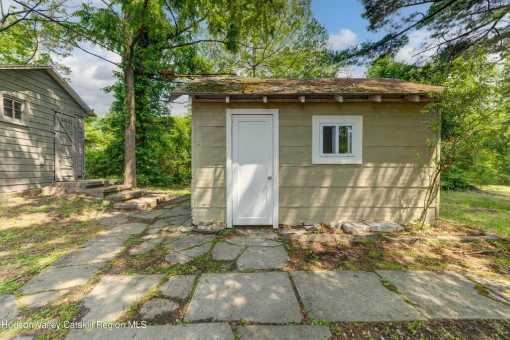 3956 Route 9w, Saugerties, NY 12477 - Photo 38 of 50