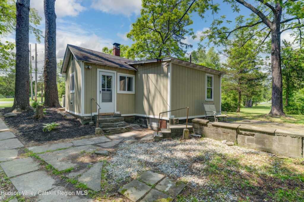 3956 Route 9w, Saugerties, NY 12477 - Photo 4 of 50