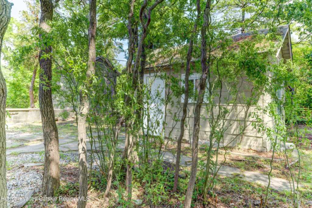 3956 Route 9w, Saugerties, NY 12477 - Photo 48 of 50