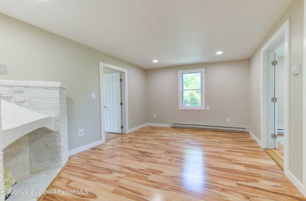 3956 Route 9w, Saugerties, NY 12477 - Photo 6 of 50