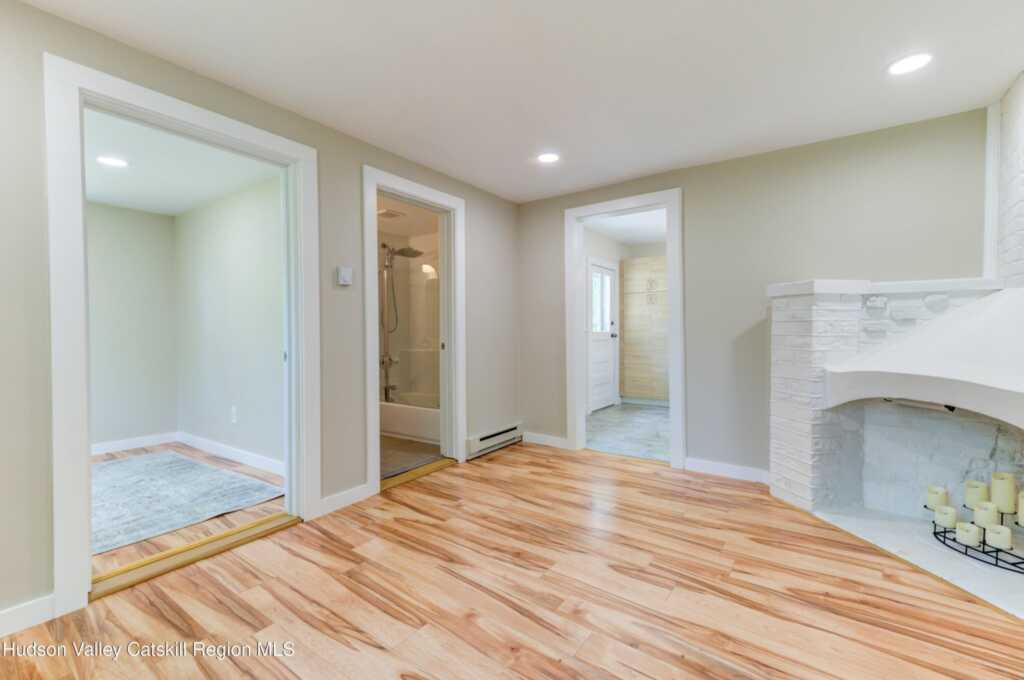 3956 Route 9w, Saugerties, NY 12477 - Photo 7 of 50