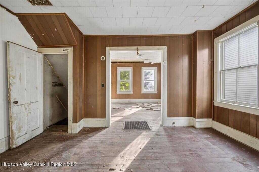 12 Ora Place, Kingston, NY 12401 - Photo 25 of 38