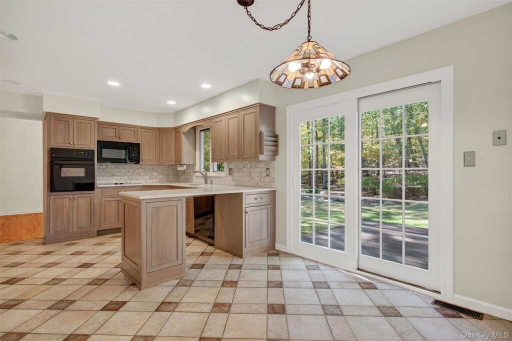 19 Livingston Court, Woodstock, NY 12498 - Photo 14 of 22