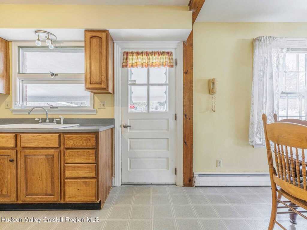 11 Julia Avenue, New Paltz, NY 12561 - Photo 14 of 38