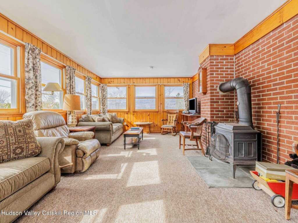 11 Julia Avenue, New Paltz, NY 12561 - Photo 15 of 38