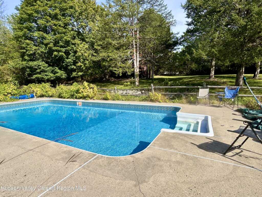11 Julia Avenue, New Paltz, NY 12561 - Photo 6 of 38
