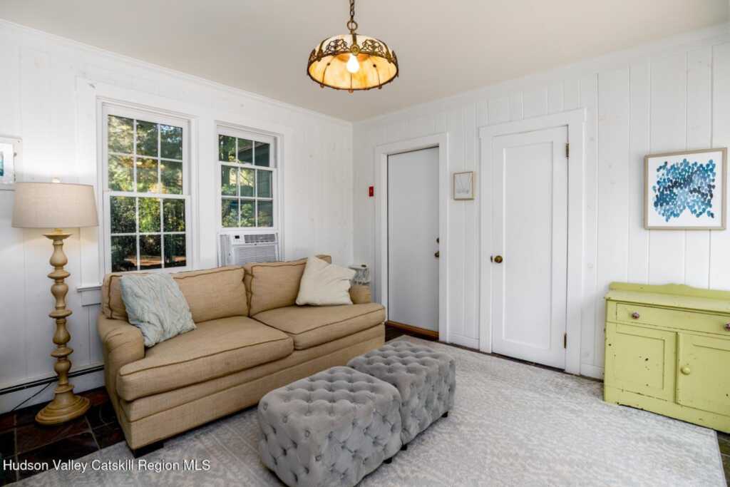 26 Esopus Avenue, Phoenicia, NY 12464 - Photo 14 of 21