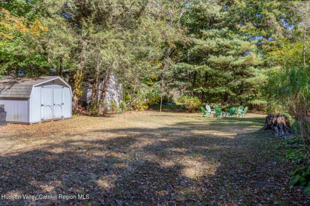26 Esopus Avenue, Phoenicia, NY 12464 - Photo 17 of 21