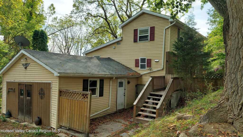 125 Post Street, Saugerties, NY 12477 - Photo 5 of 48