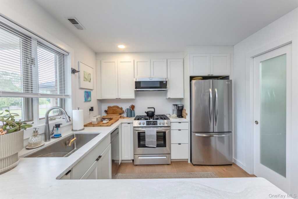 64 Broadway, Kingston, NY 12401 - Photo 10 of 37