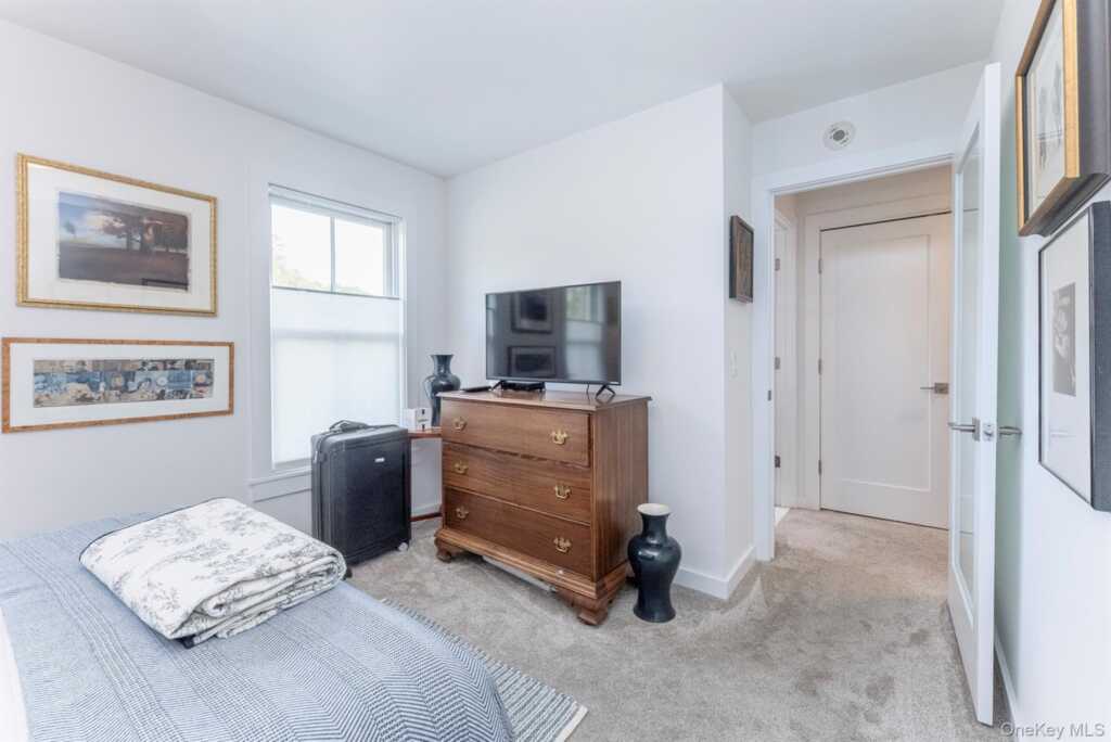 64 Broadway, Kingston, NY 12401 - Photo 24 of 37