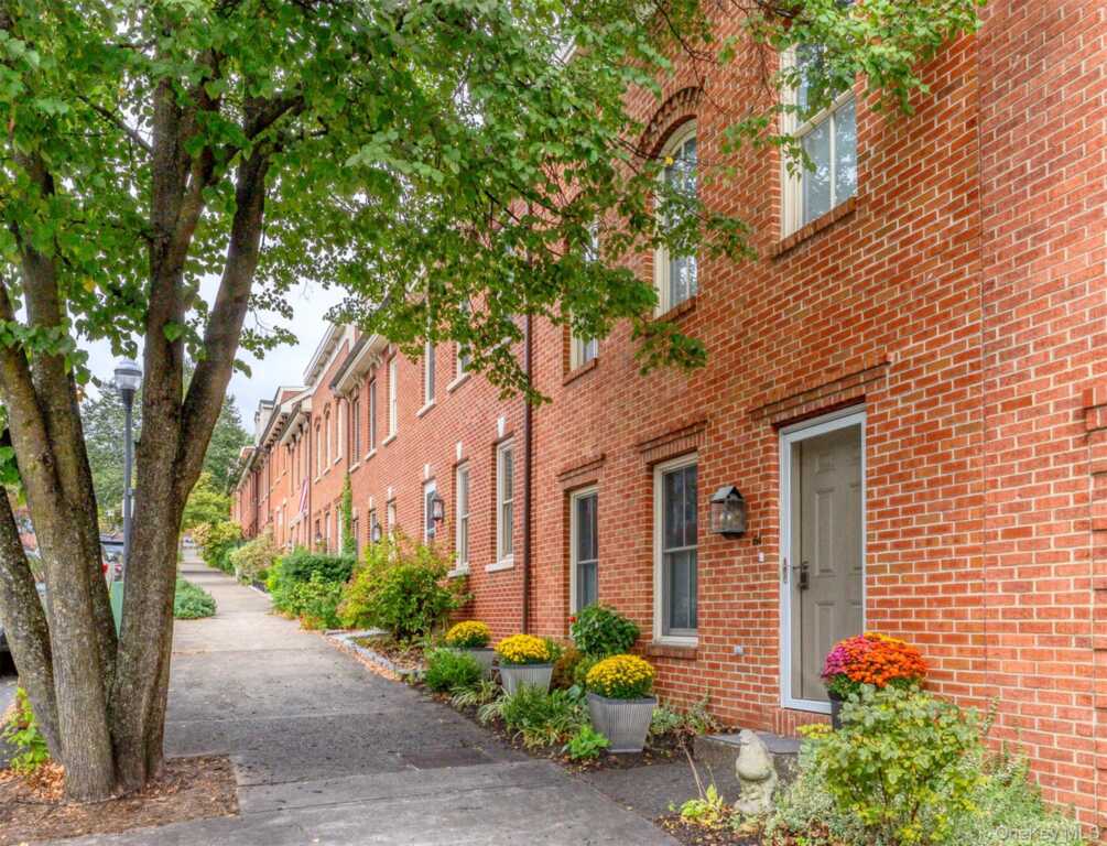 64 Broadway, Kingston, NY 12401 - Photo 34 of 37