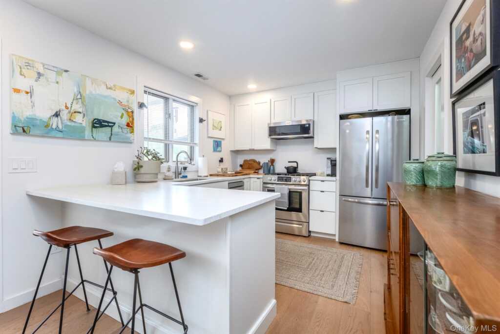 64 Broadway, Kingston, NY 12401 - Photo 9 of 37