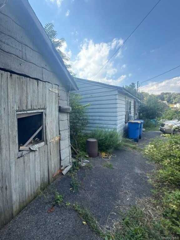 18 Pettit Avenue, Kingston, NY 12401 - Photo 11 of 29