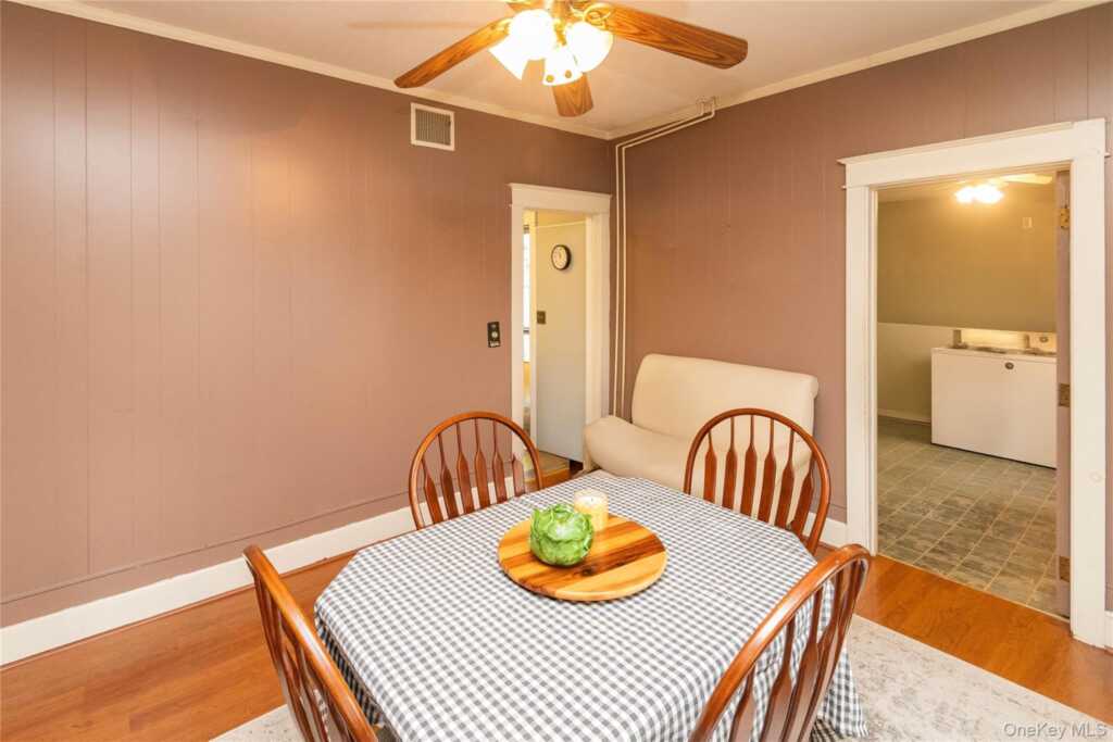 69 Washington Avenue, Kingston, NY 12401 - Photo 11 of 37