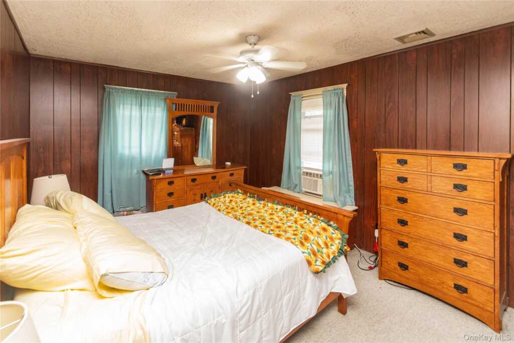 69 Washington Avenue, Kingston, NY 12401 - Photo 22 of 37