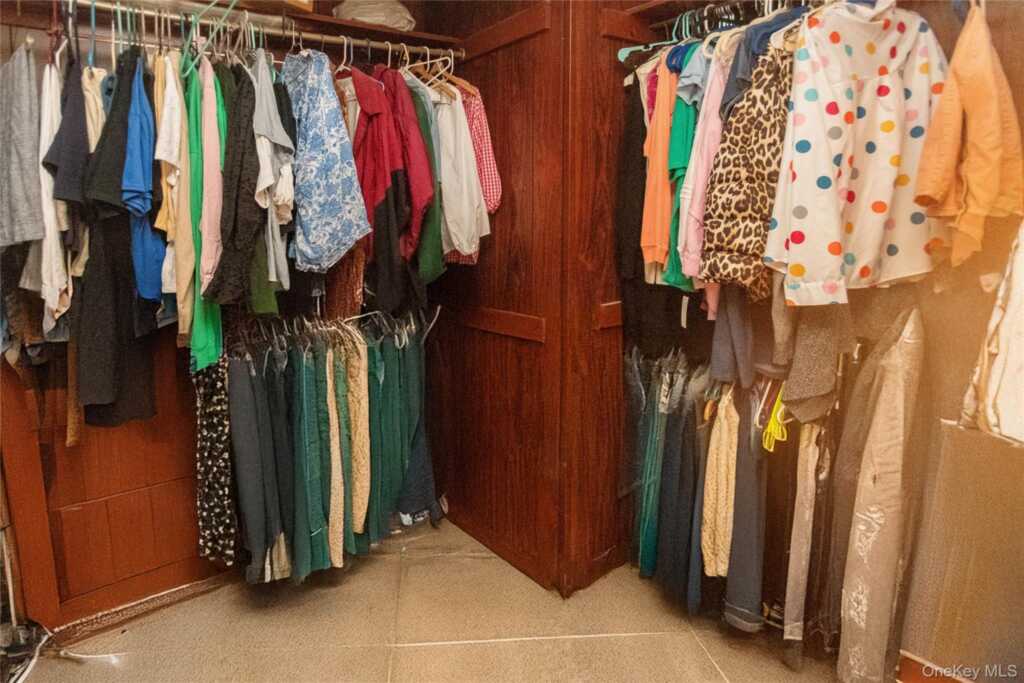 69 Washington Avenue, Kingston, NY 12401 - Photo 24 of 37