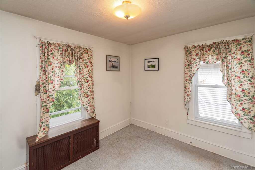 69 Washington Avenue, Kingston, NY 12401 - Photo 27 of 37