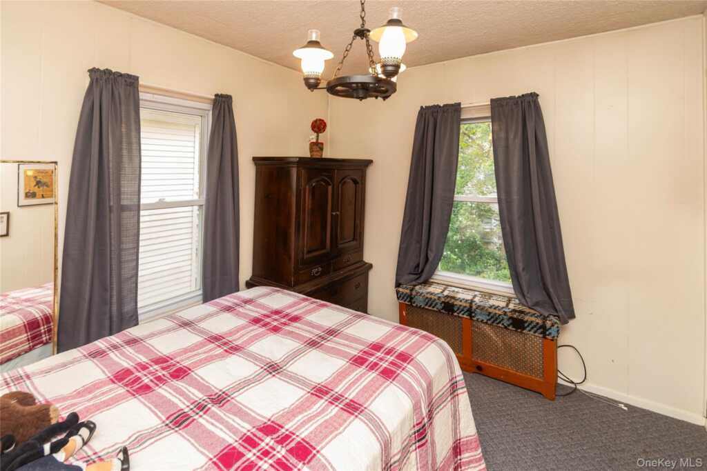 69 Washington Avenue, Kingston, NY 12401 - Photo 29 of 37