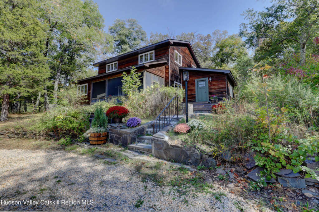 96 Echo Hill Road, Saugerties, NY 12477