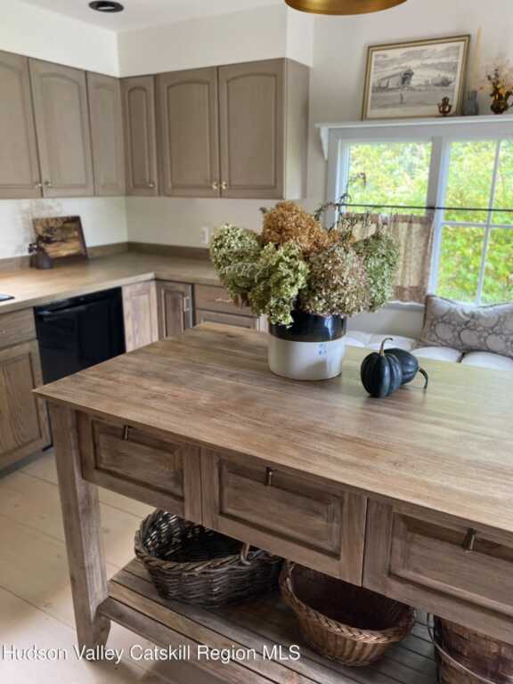 96 Echo Hill Road, Saugerties, NY 12477 - Photo 7 of 32