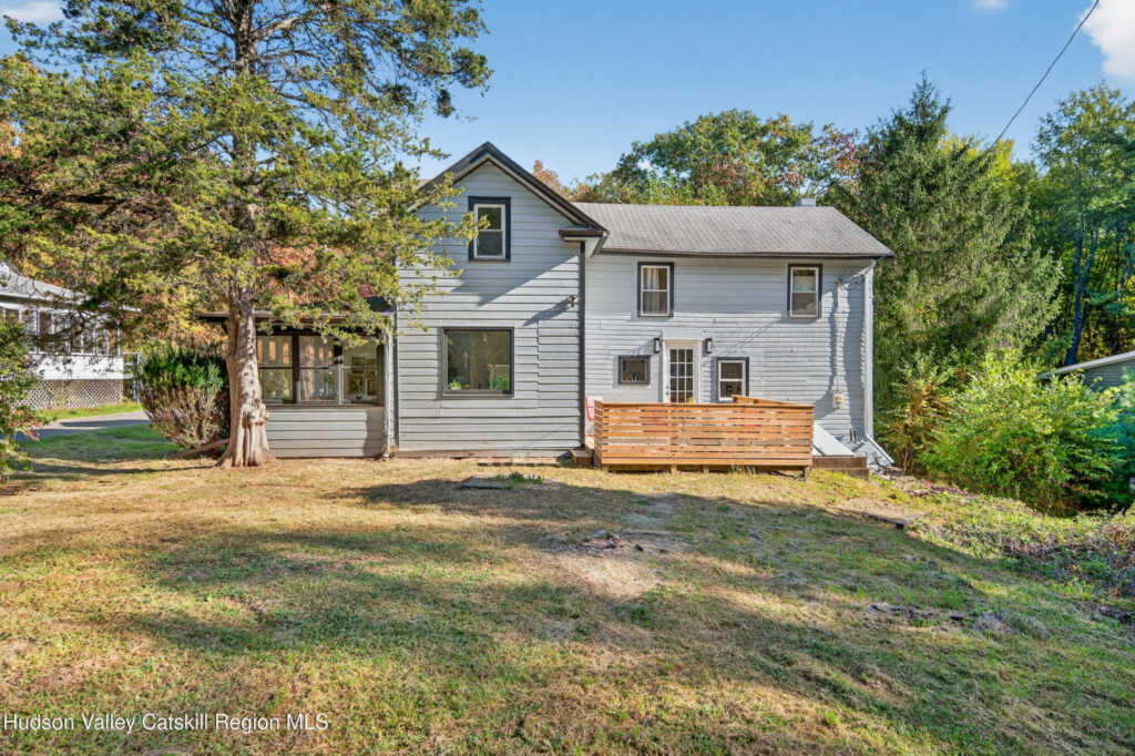 70 Fawn Road, Saugerties, NY 12477