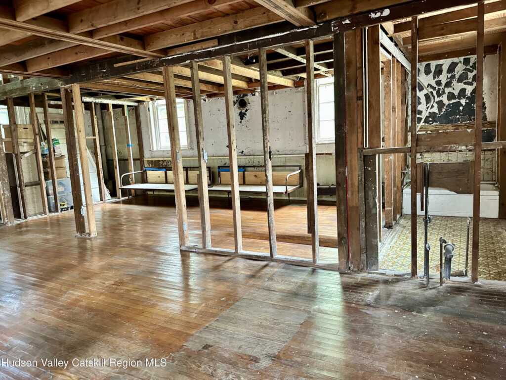 8 School House Lane, Rosendale, NY 12472 - Photo 15 of 24