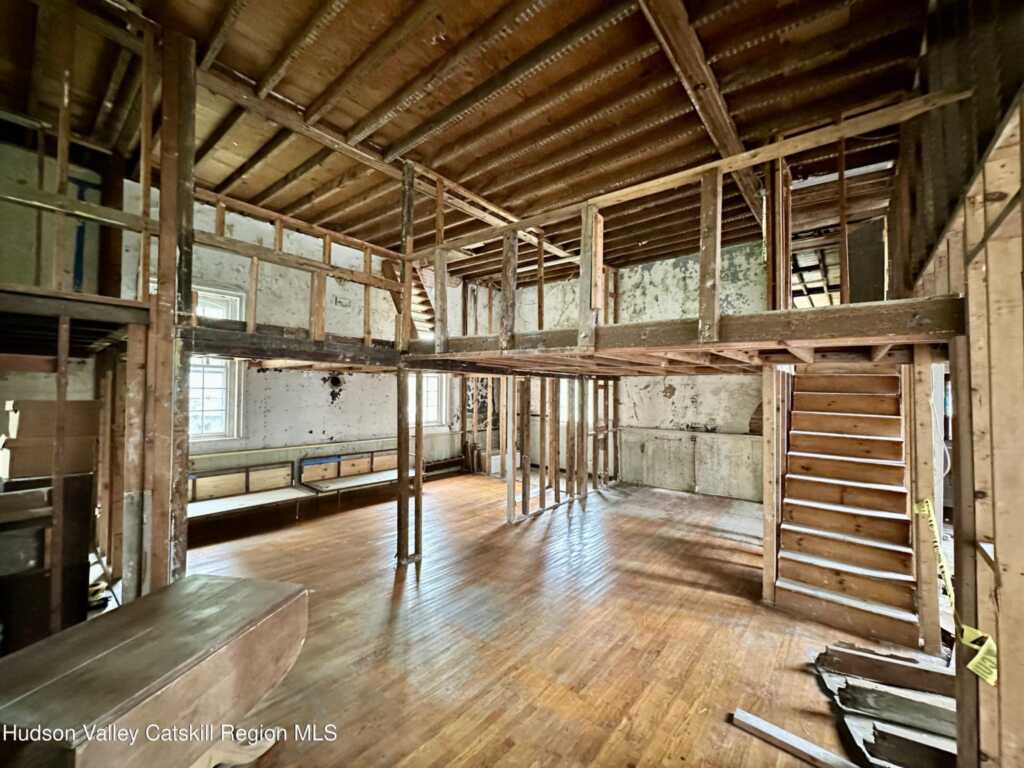 8 School House Lane, Rosendale, NY 12472 - Photo 16 of 24