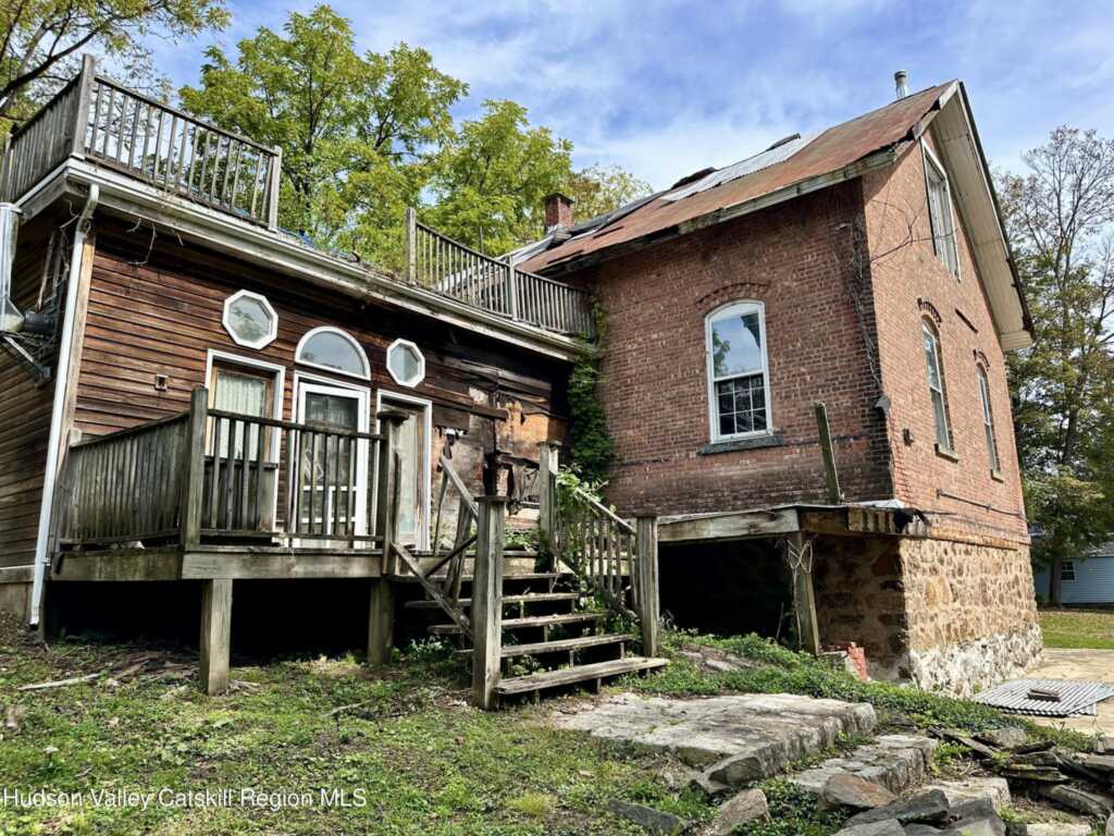 8 School House Lane, Rosendale, NY 12472 - Photo 8 of 24