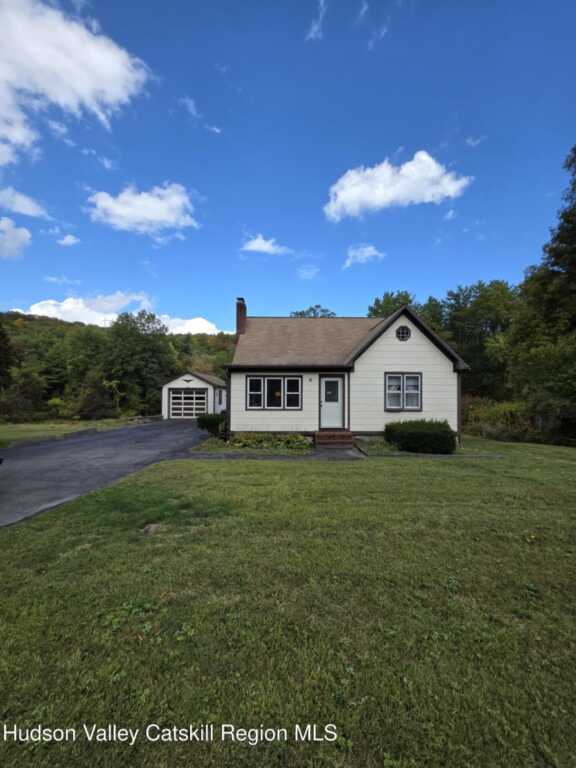 678-686 Route 212, Saugerties, NY 12477