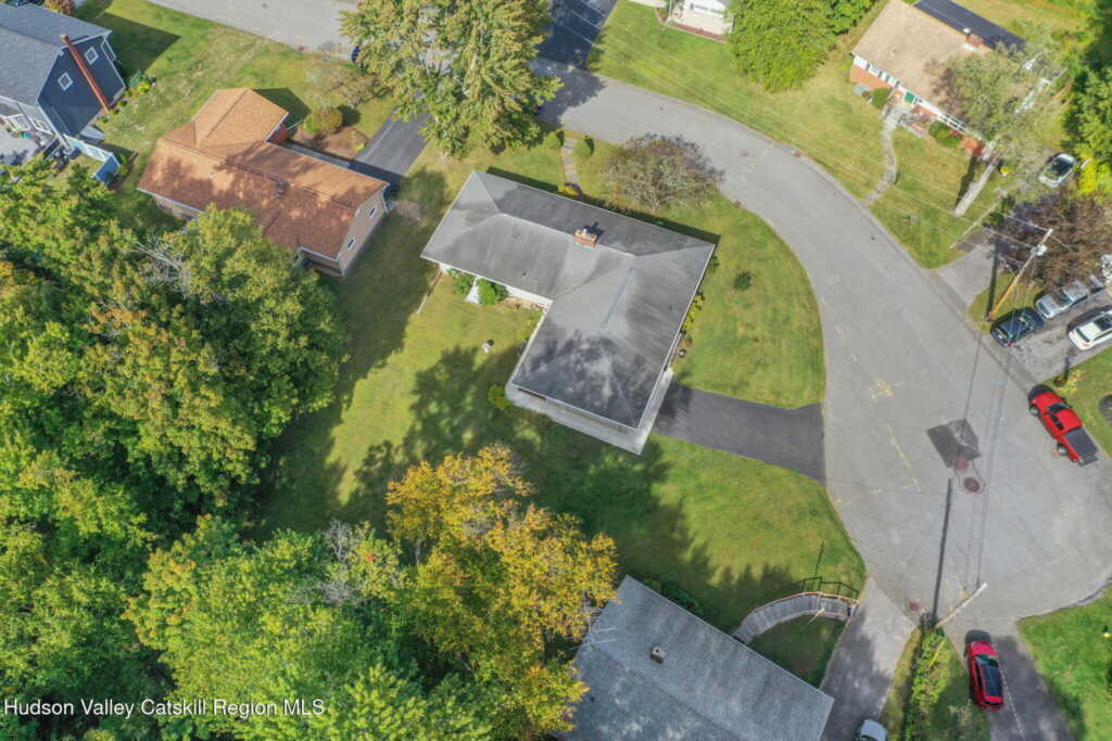 10 Meadow Court, Saugerties, NY 12477 - Photo 7 of 27