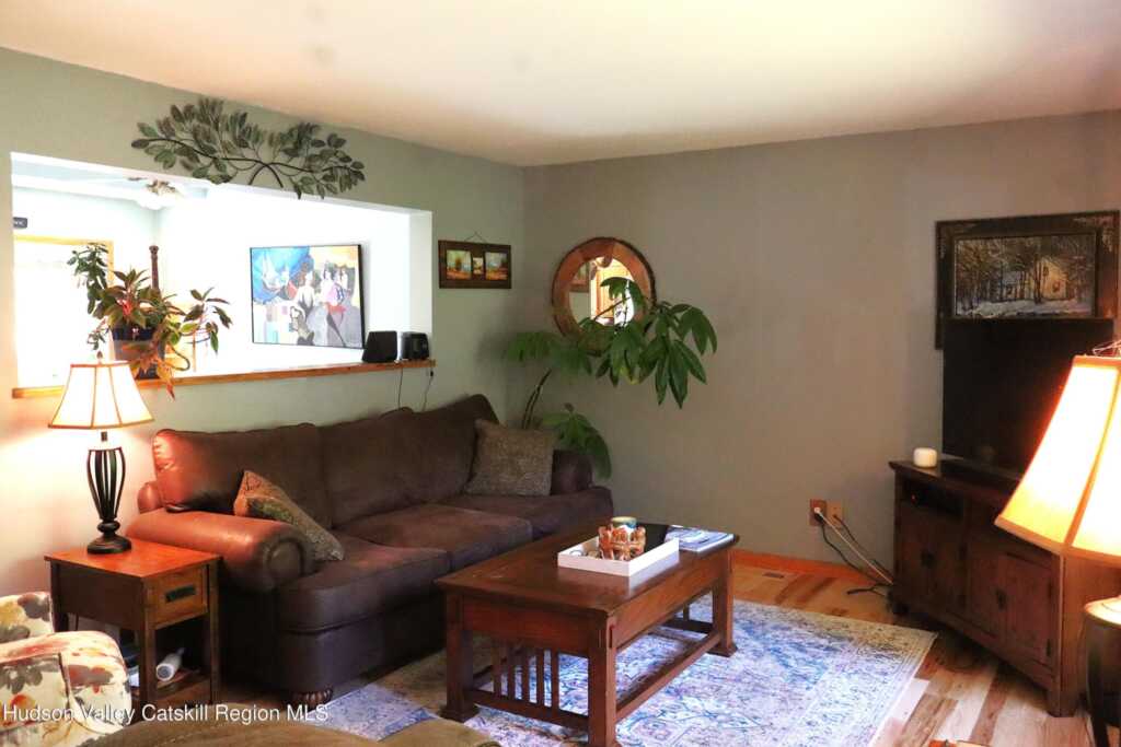132 Dutchtown Road, Saugerties, NY 12477 - Photo 11 of 45