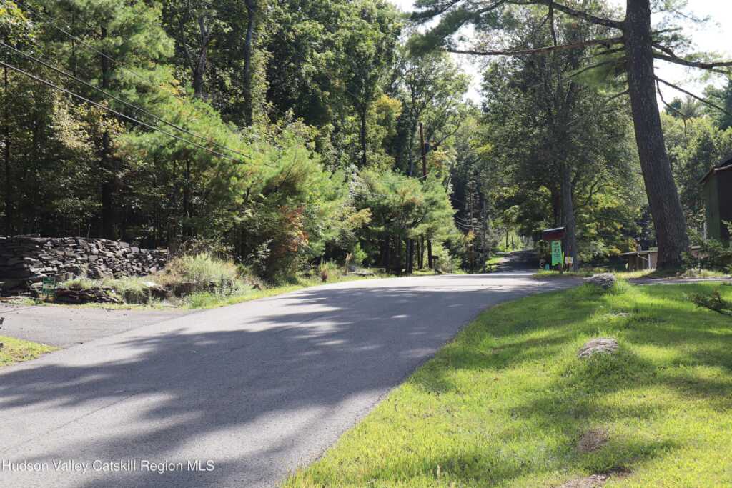 132 Dutchtown Road, Saugerties, NY 12477 - Photo 31 of 45
