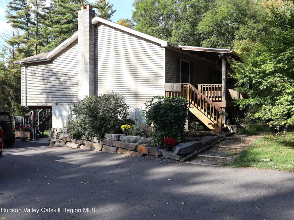 132 Dutchtown Road, Saugerties, NY 12477 - Photo 35 of 45