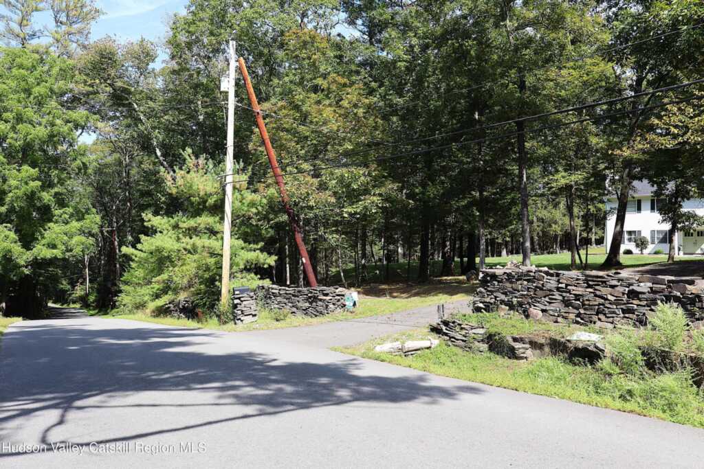 132 Dutchtown Road, Saugerties, NY 12477 - Photo 5 of 45