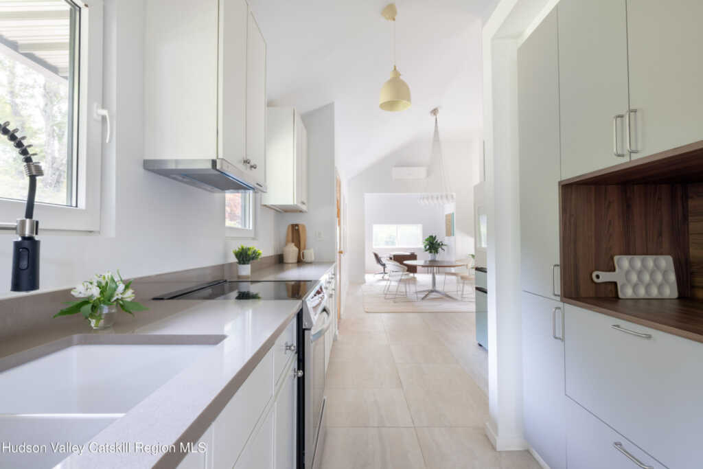 1671 Glasco Turnpike, Woodstock, NY 12498 - Photo 3 of 24