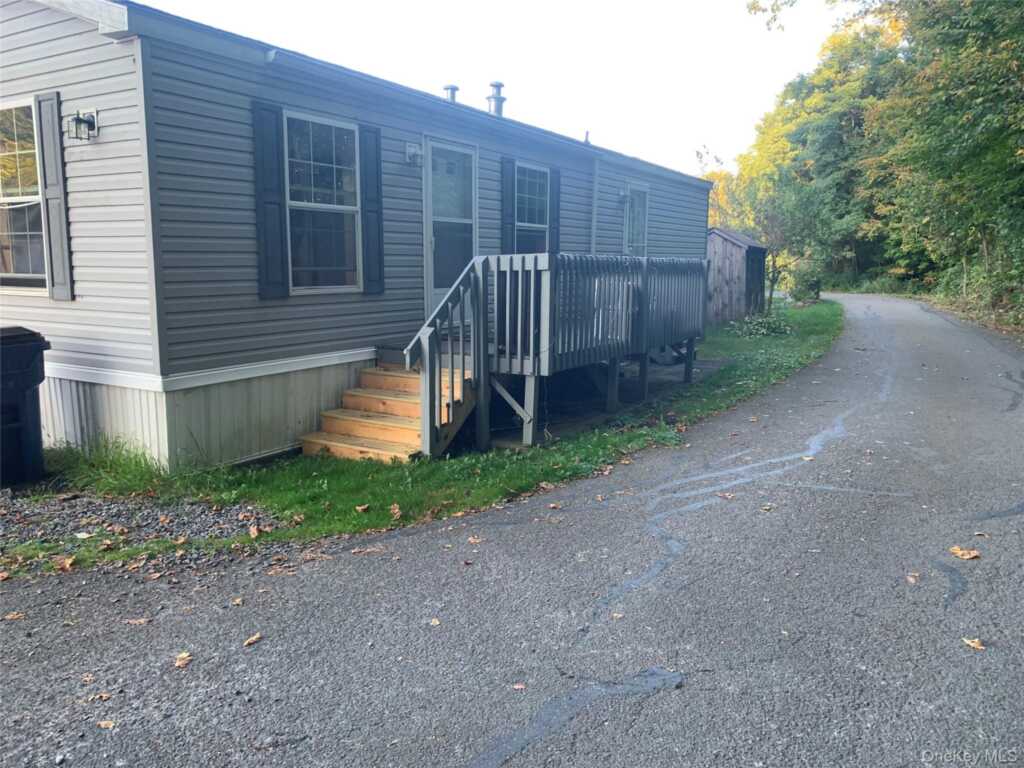 702 Sawkill Rd, Unit #10, Kingston, NY 12401 - Photo 2 of 9
