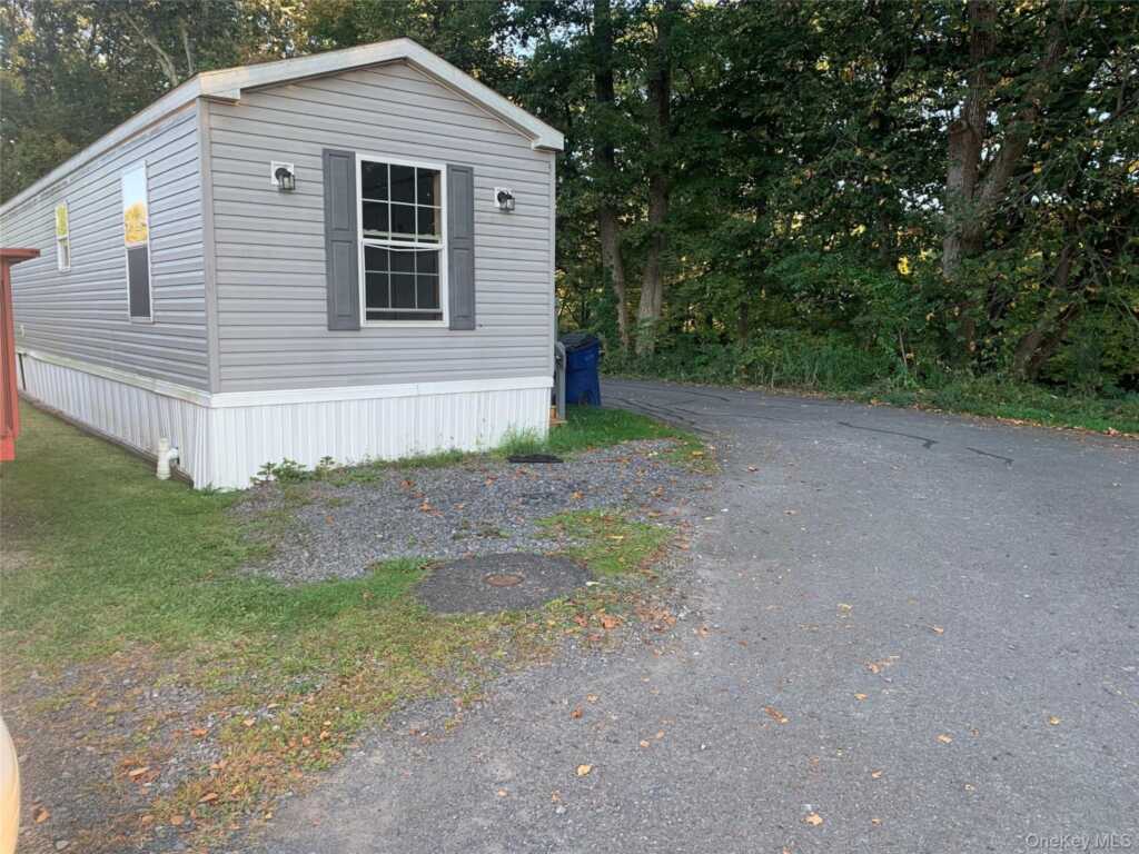 702 Sawkill Rd, Unit #10, Kingston, NY 12401 - Photo 3 of 9