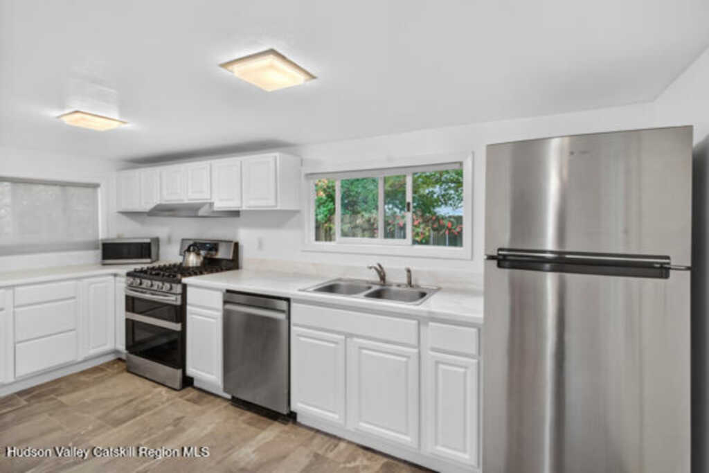 444 Saugerties Road, Saugerties, NY 12477 - Photo 11 of 18