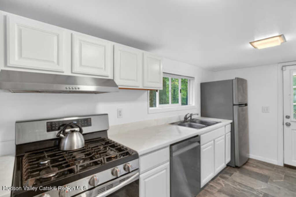 444 Saugerties Road, Saugerties, NY 12477 - Photo 12 of 18