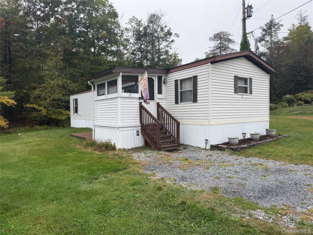 28 Orsland Lane, Unit #34, Hurley, NY 12491 - Photo 3 of 9