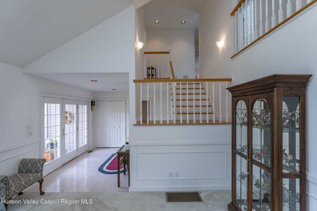 25 Alison Court, Kingston, NY 12401 - Photo 12 of 50