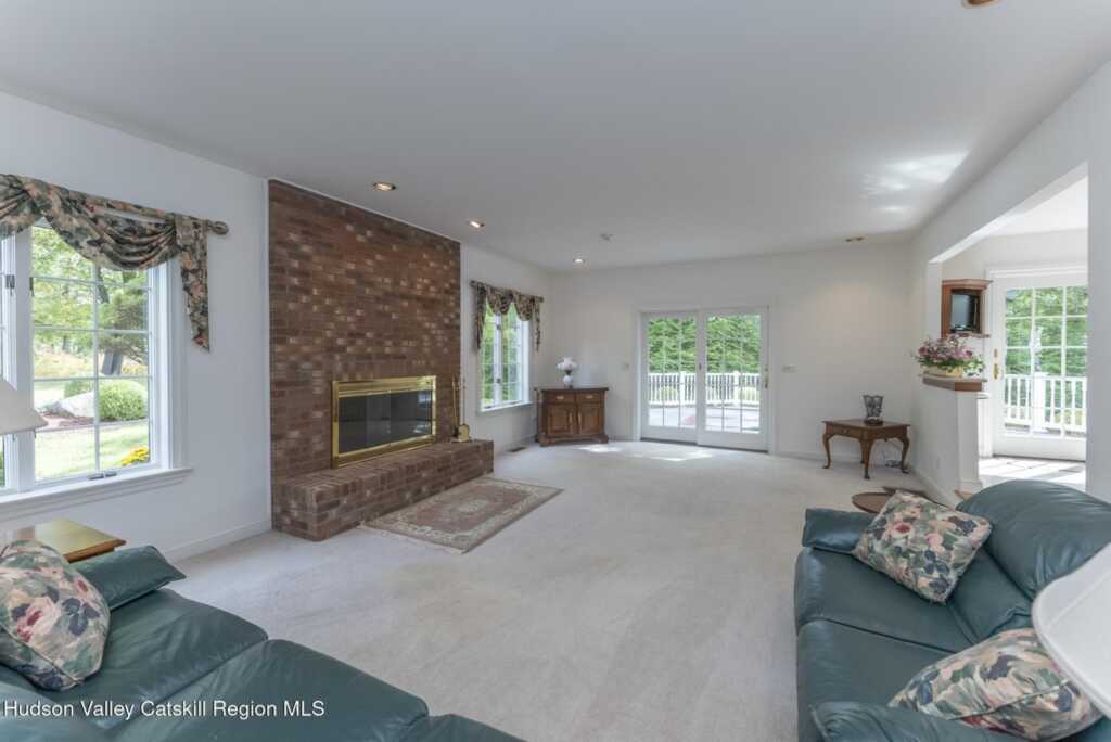 25 Alison Court, Kingston, NY 12401 - Photo 24 of 50