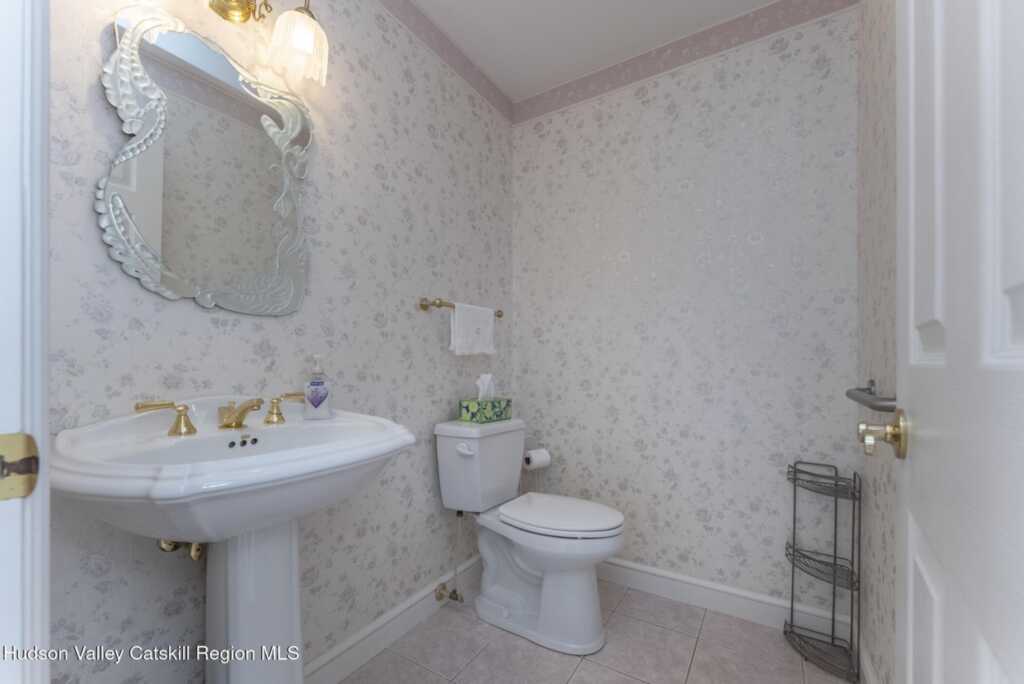 25 Alison Court, Kingston, NY 12401 - Photo 26 of 50
