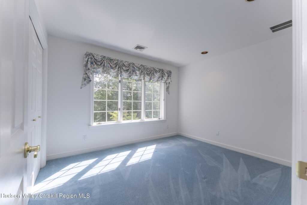 25 Alison Court, Kingston, NY 12401 - Photo 38 of 50