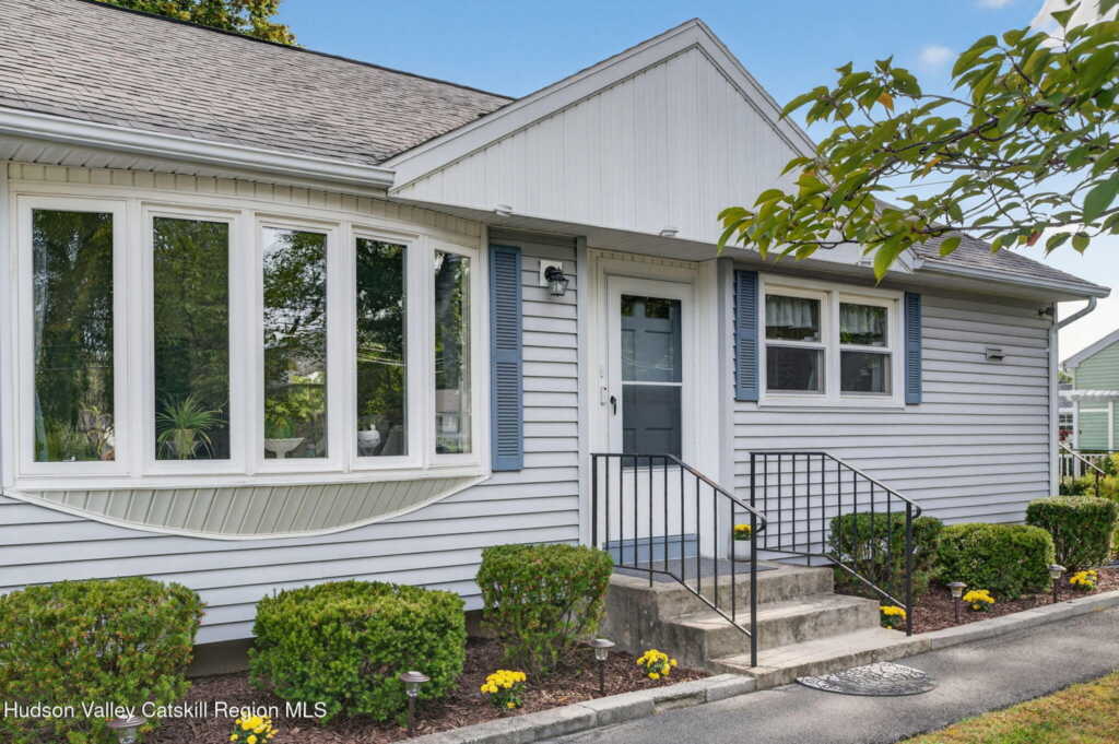 106 Yarmouth Street, Kingston, NY 12401 - Photo 2 of 19